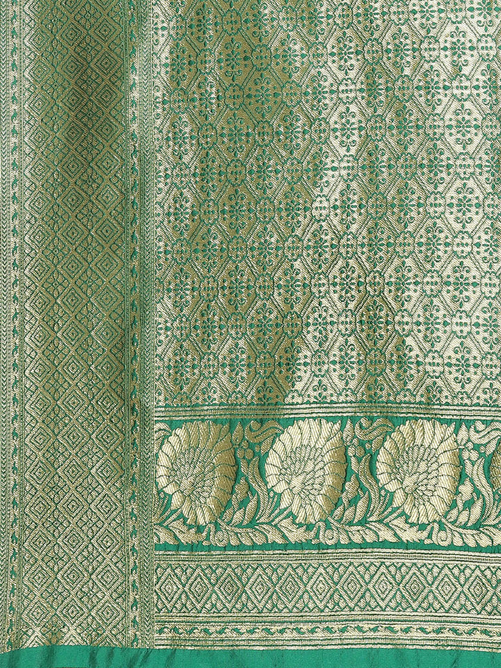 Emerald Green Banarasi Silk Saree with Oxidised Zari Weaving and Floral Ethnic Pattern