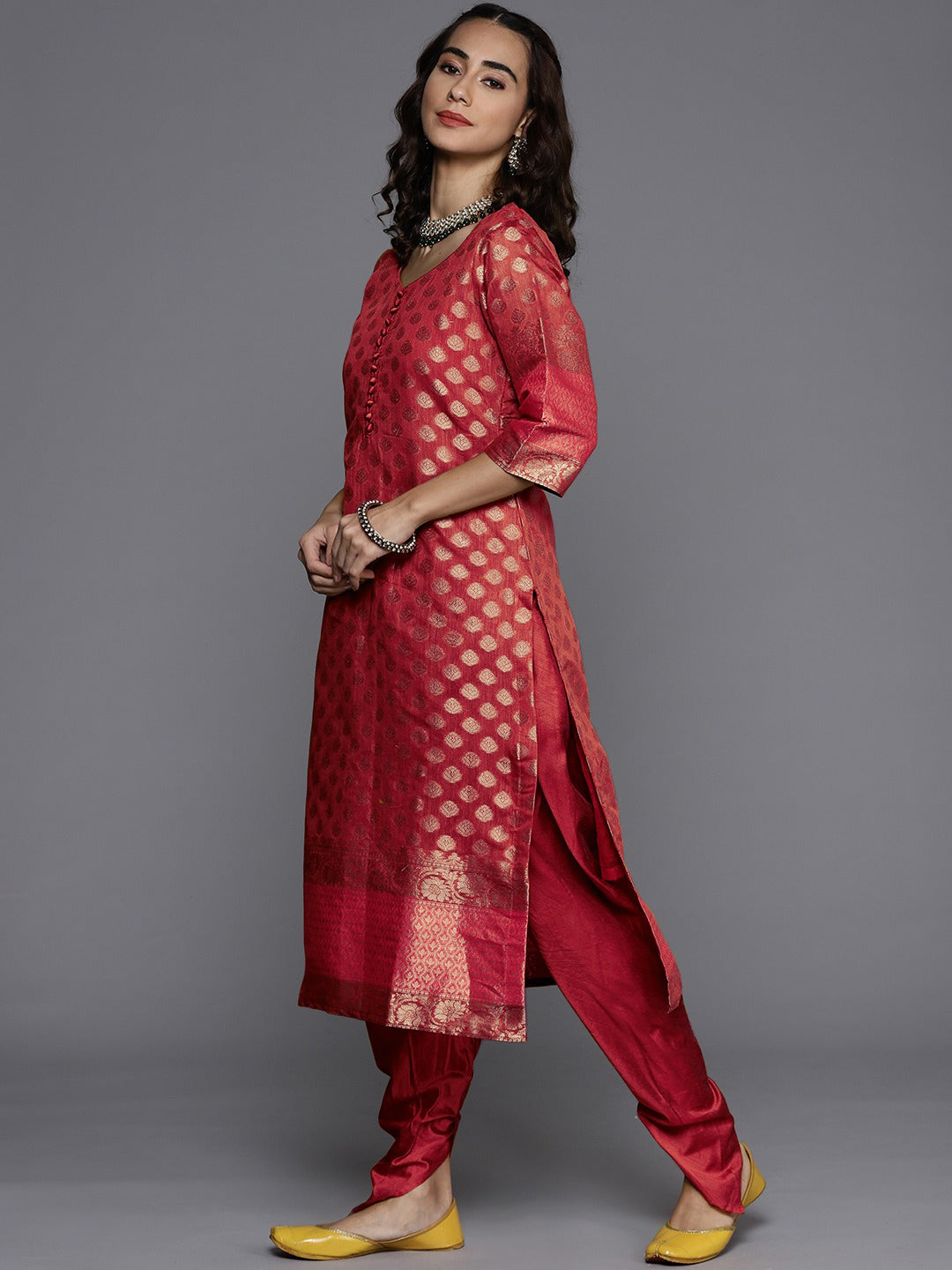Red Unstitched Banarasi Kurta Set With Handloom Dupatta & Zari Weaving