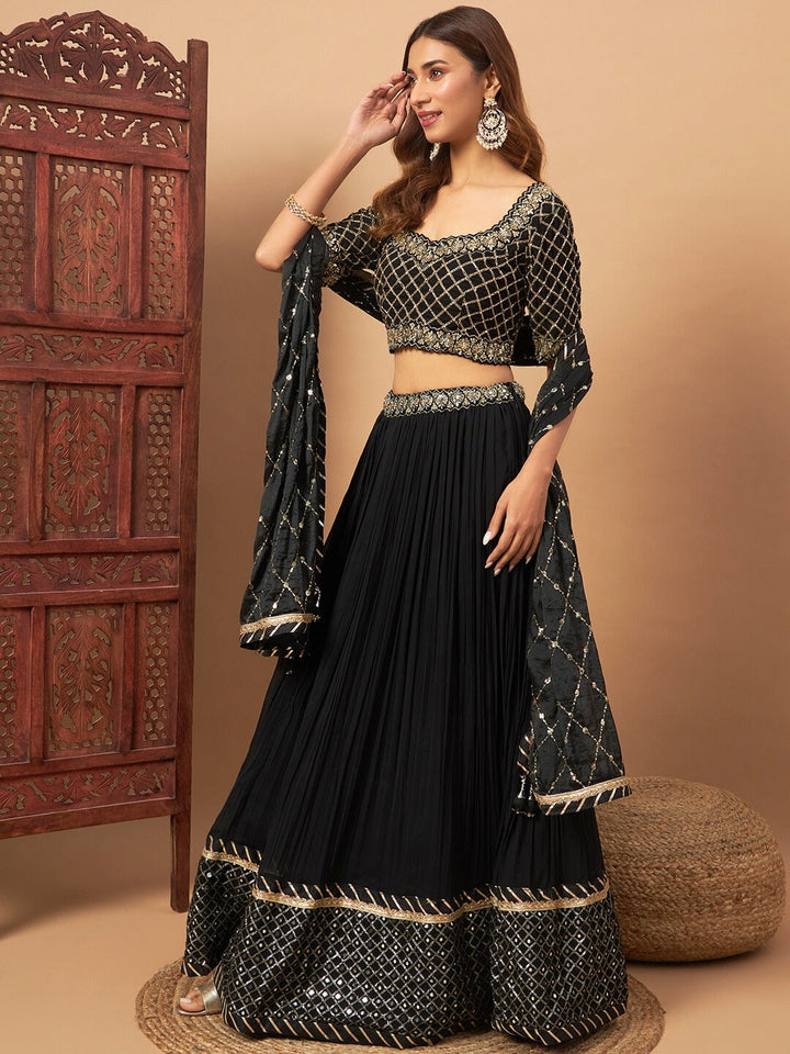Black Mirror Embellished Flared Lehenga Set & Sequin Embroidered Chinon Dupatta