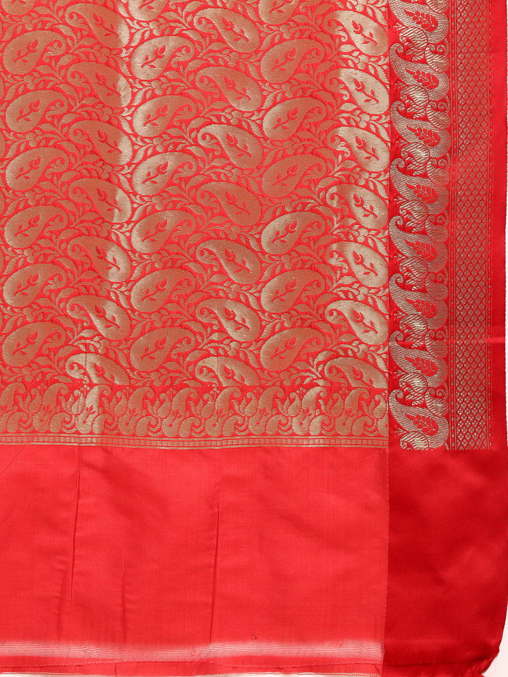 Off-White Paisley Zari Hand Woven Bengali Style Saree & Red Border