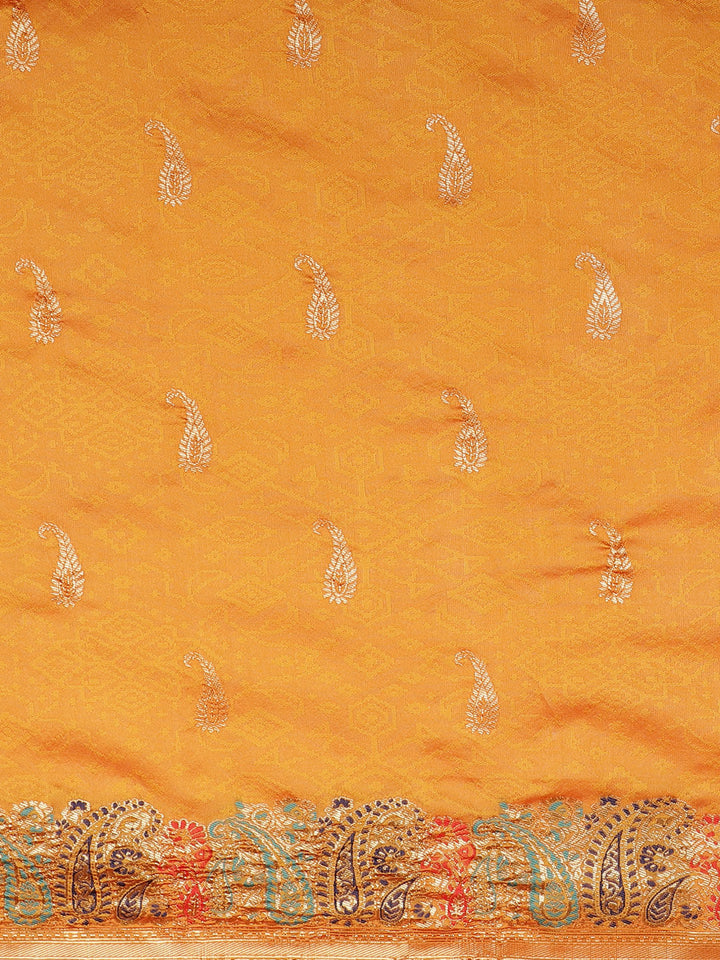Jamdani saree with Zari Meenakari border