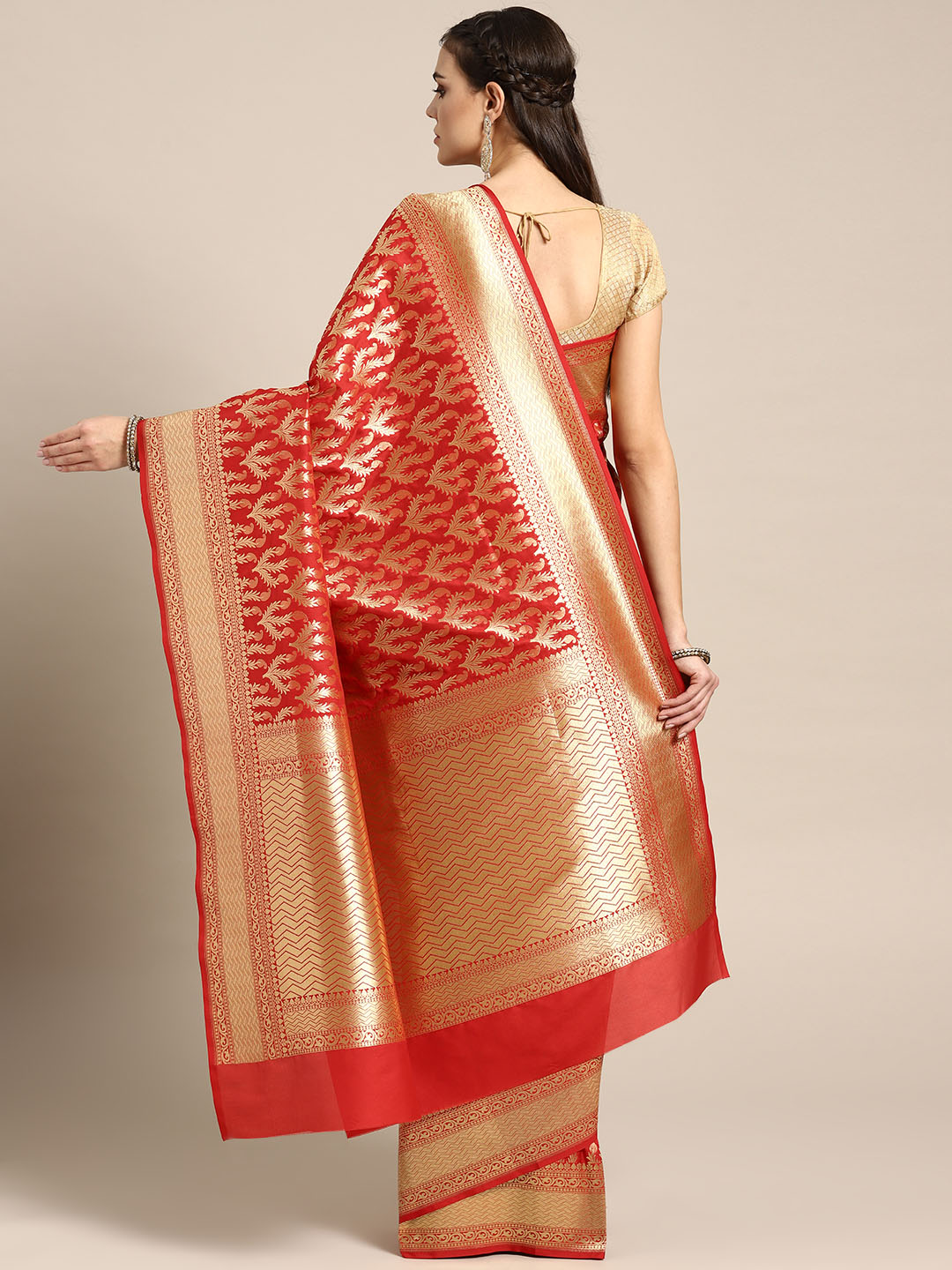 Kanjiwaram Silk Saree with Intricate Zari Floral Weaving