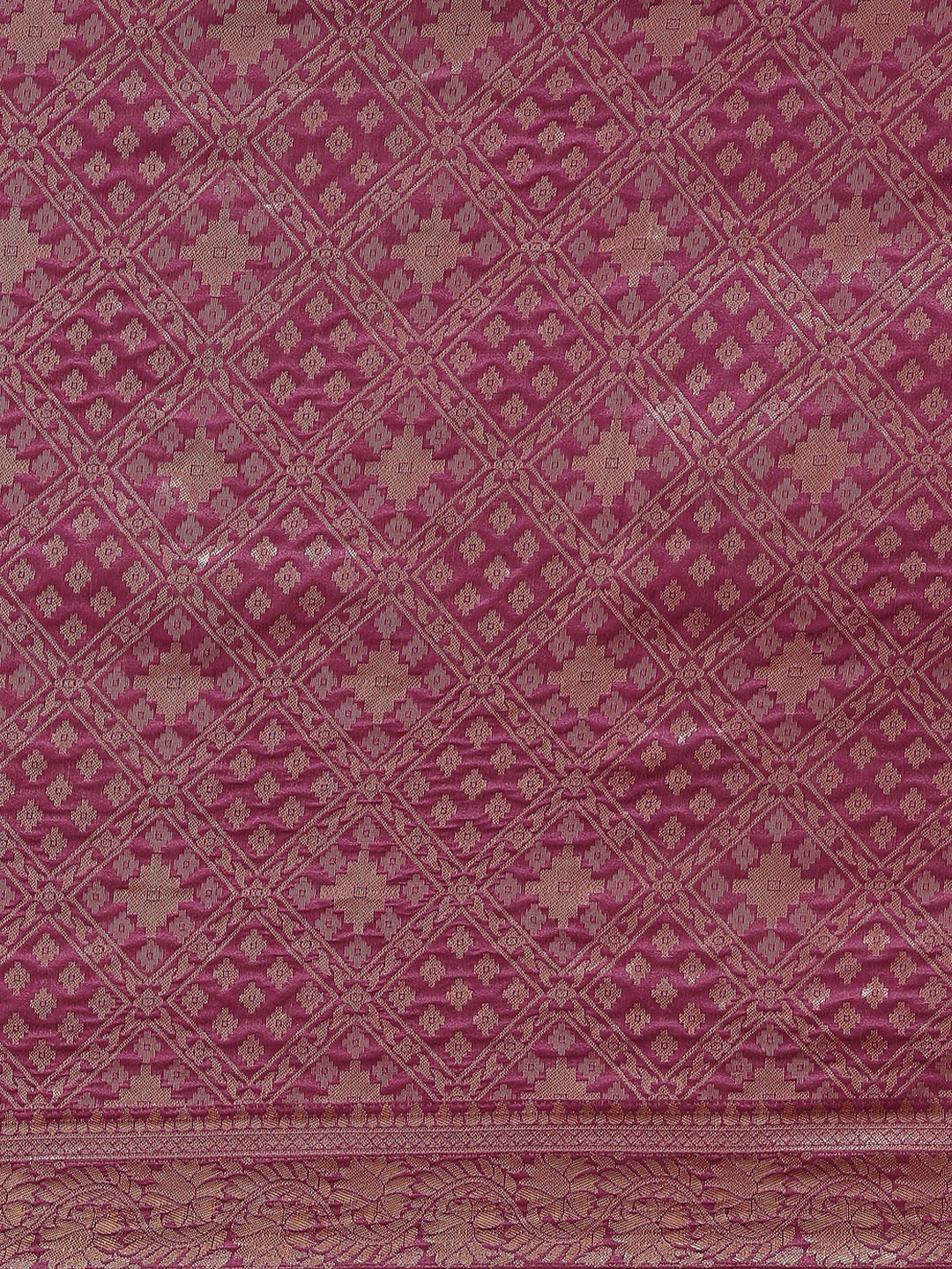 Burgundy Silk Blend Geometric Ikat Banarasi Saree With Contrast Pallu