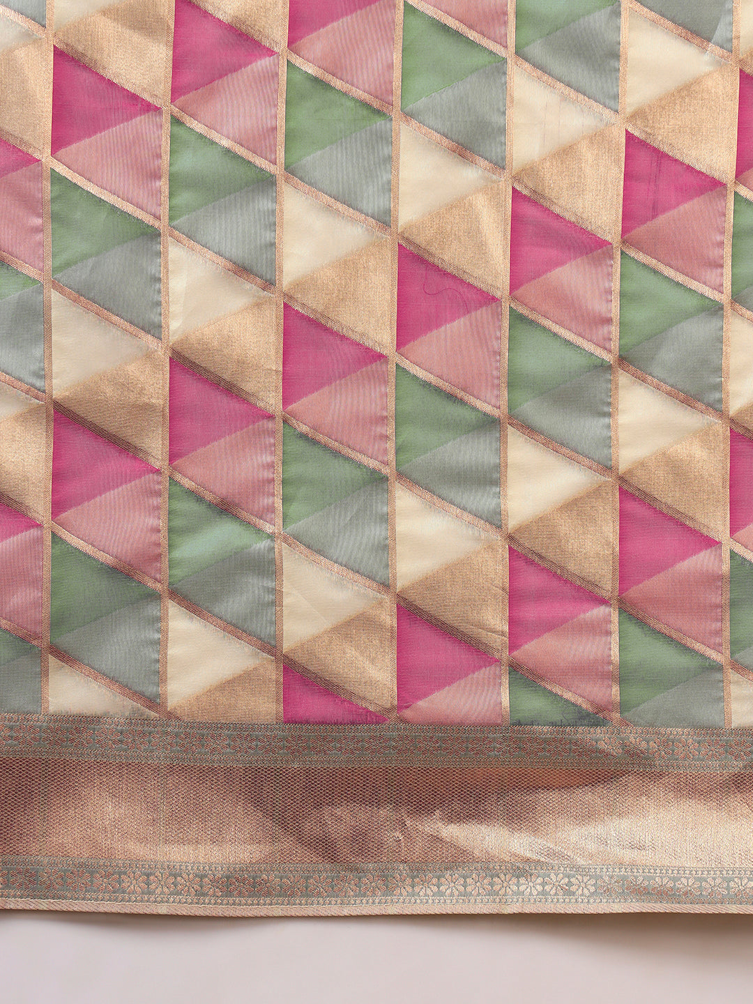 Handloom Banarasi Organza Silk Saree with Geometric Ombre Zari Meenakari Weaving