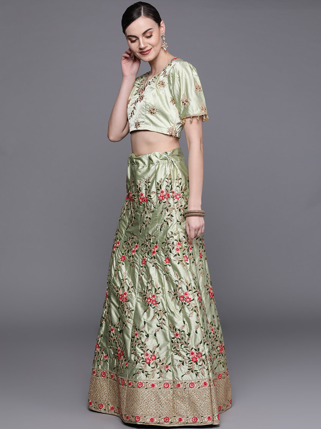 Semi-stitched Lehenga set with floral embroidery