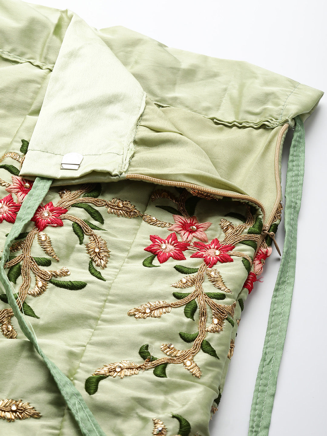 Semi-stitched Lehenga set with floral embroidery
