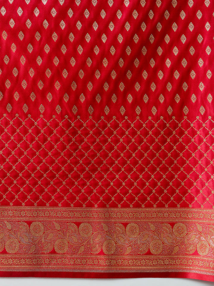 Jaal Pattern Zari Weaving Embellished Kanjeevaram Handloom Silk Saree
