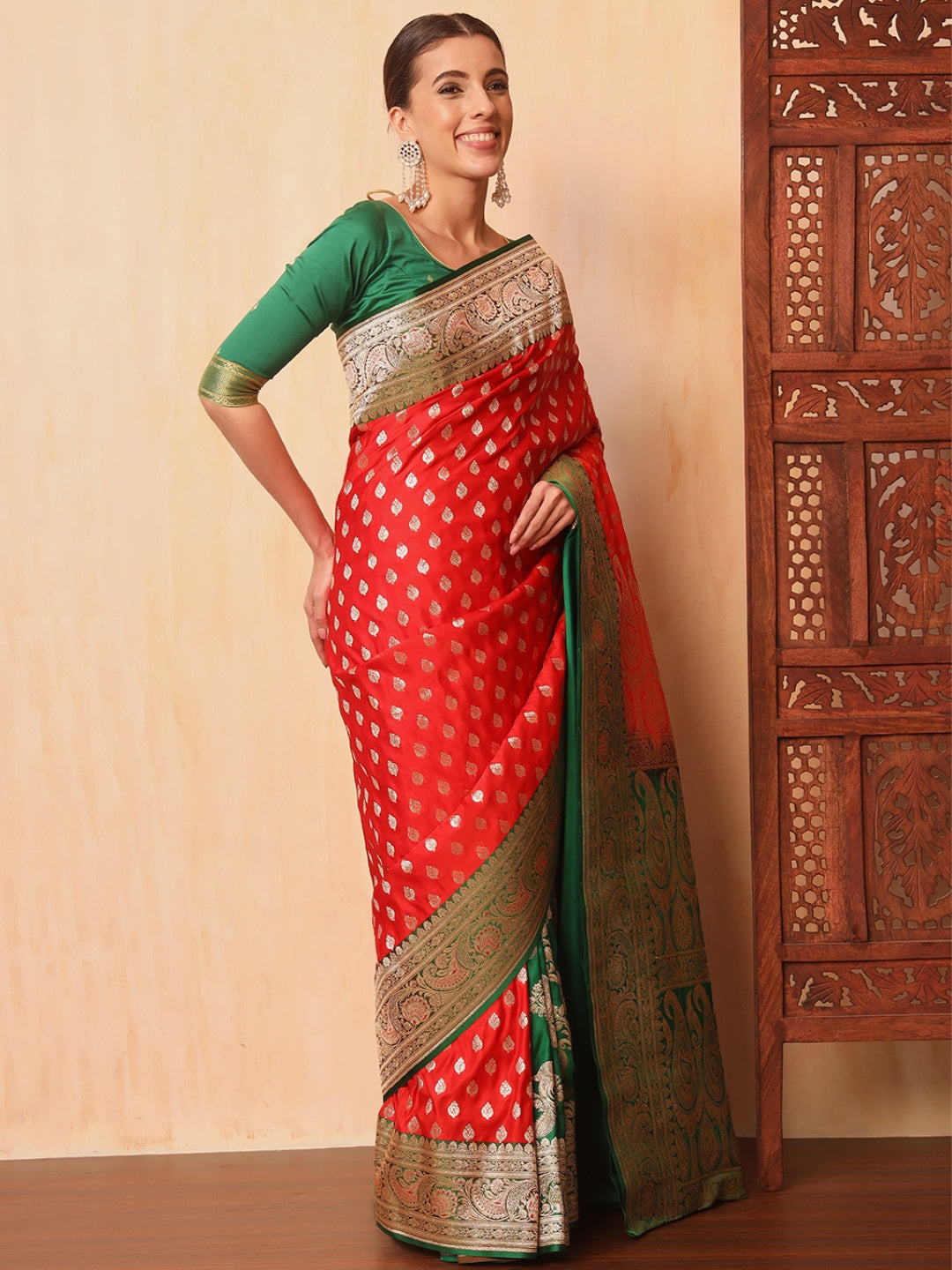 Kanjeewaram Banarasi Silk Half and Half pattern Saree