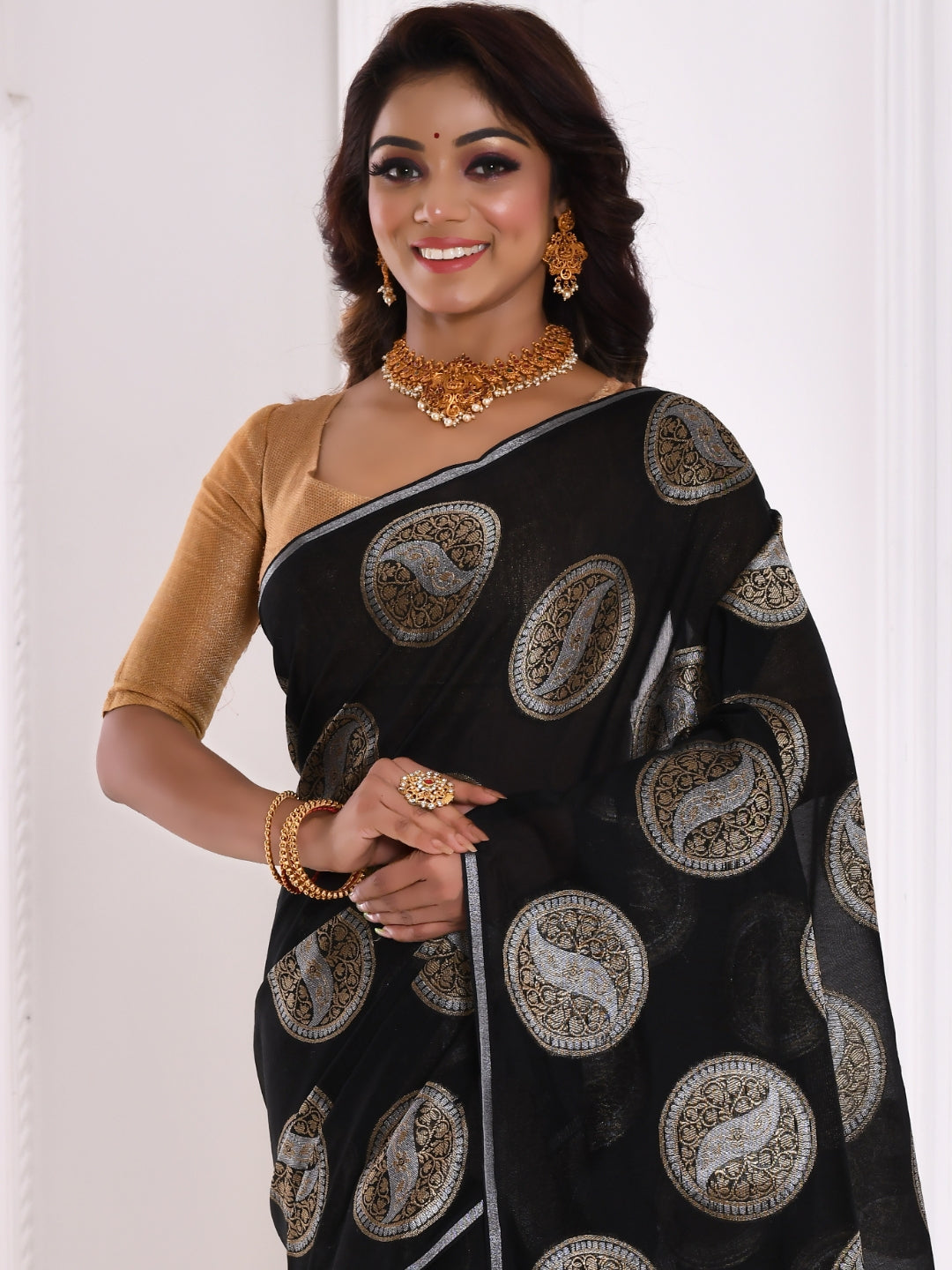 Black & Golden Silk Blend Woven Design Banarasi Saree
