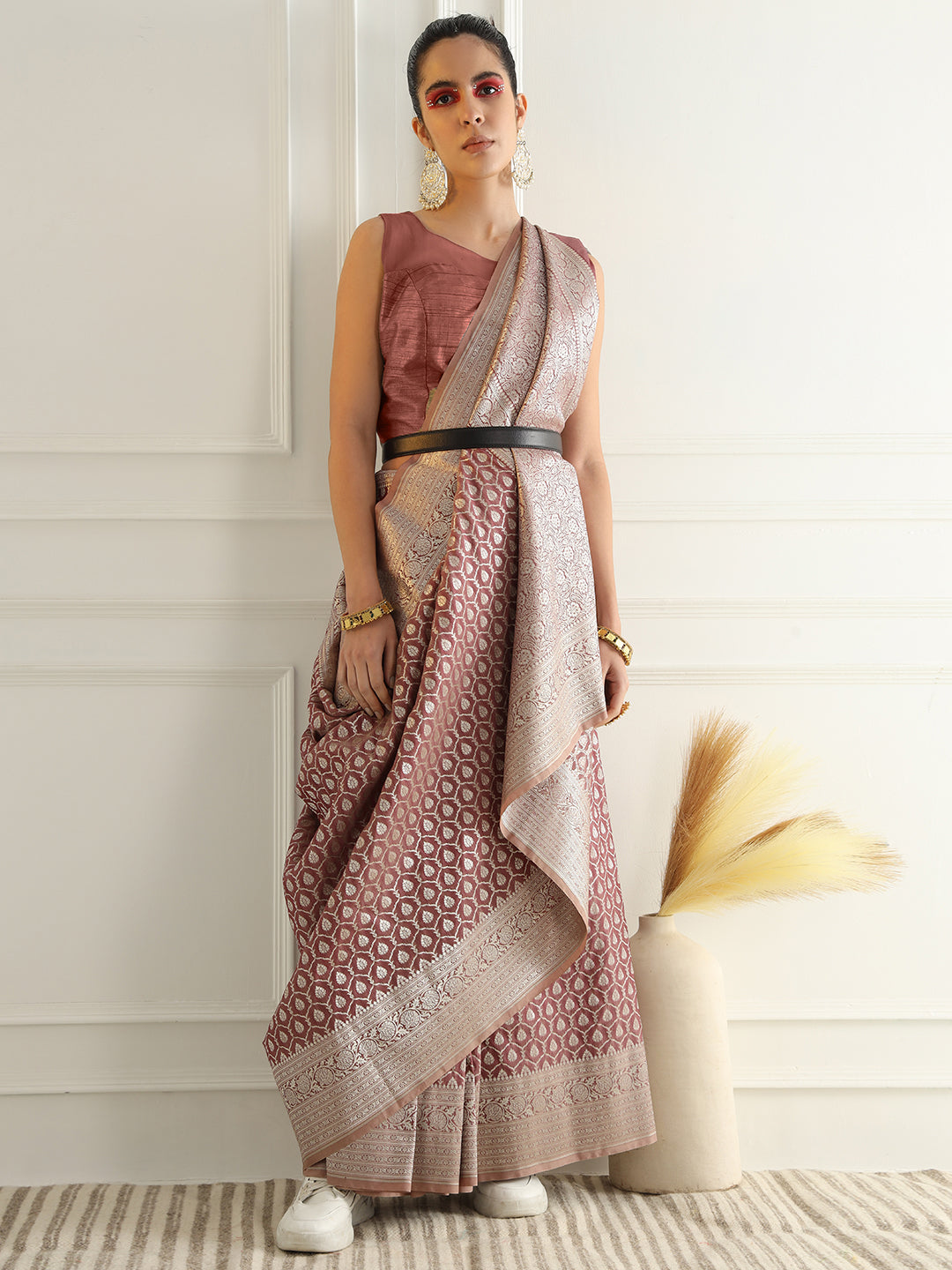Mauve Kanjeewaram Banarasi Silk Traditional Saree