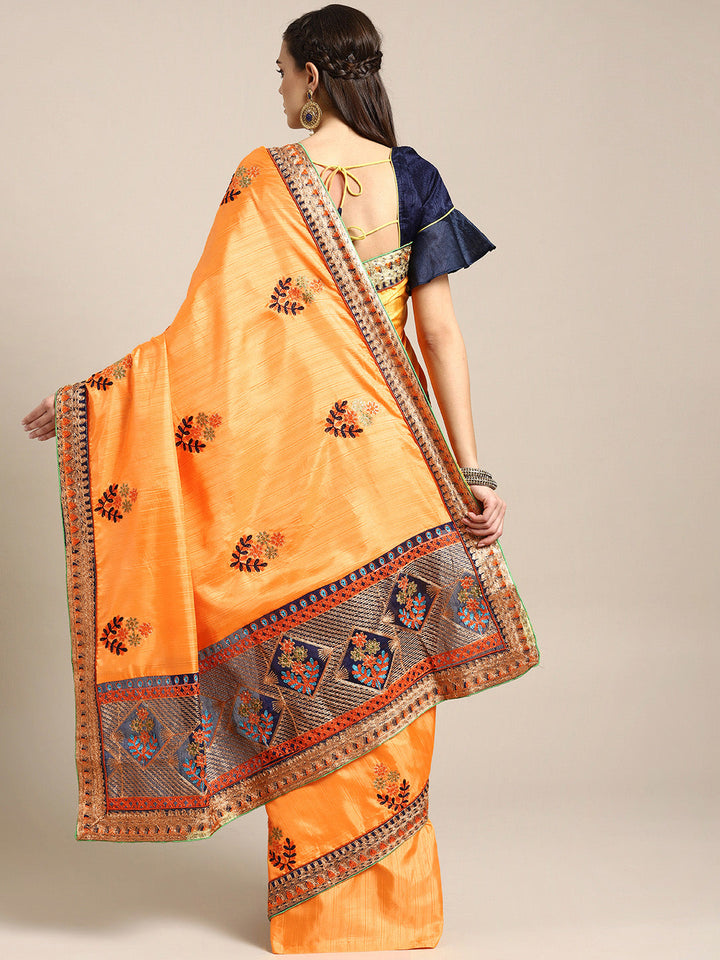 Textured Silk Saree with Resham Zari Embroidery and Rich Border Pallu