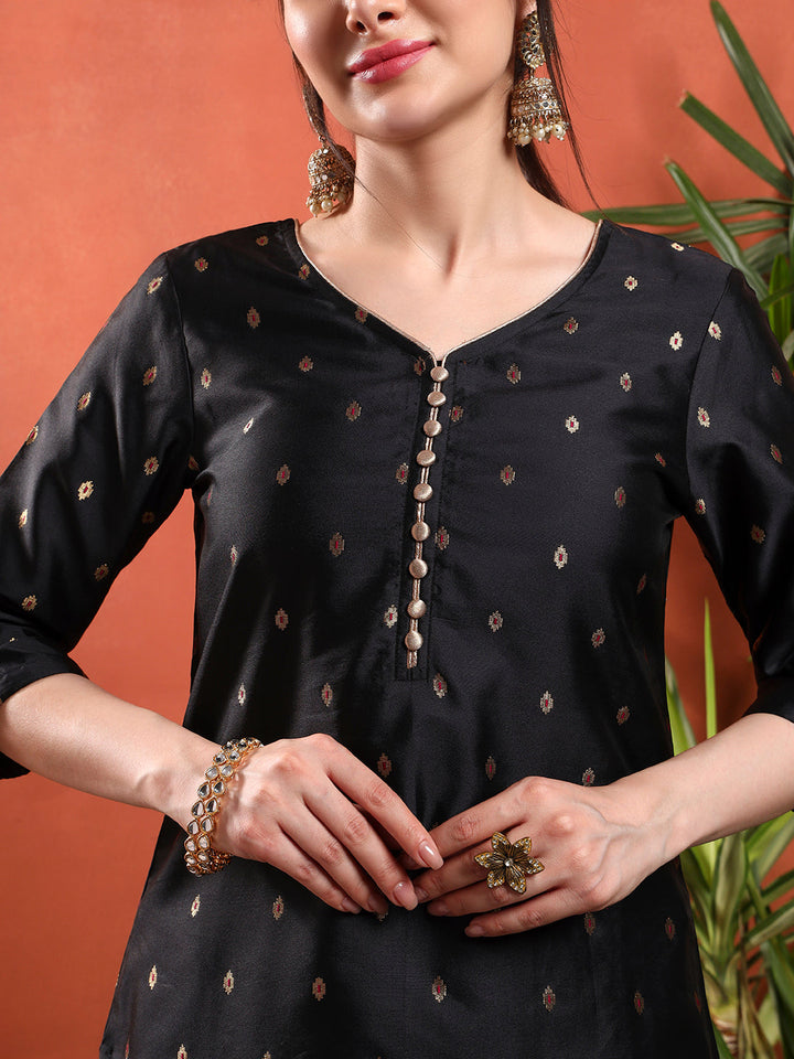 Banarasi Silk Handloom Kurta Set with Meenakari Weaving Gharchola Pattern dupatta