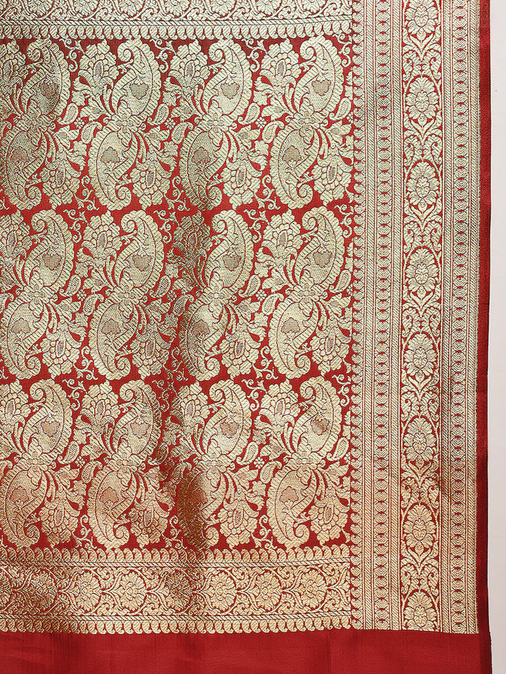 Traditional Handloom Banarasi saree with Intricate Zari Weaving