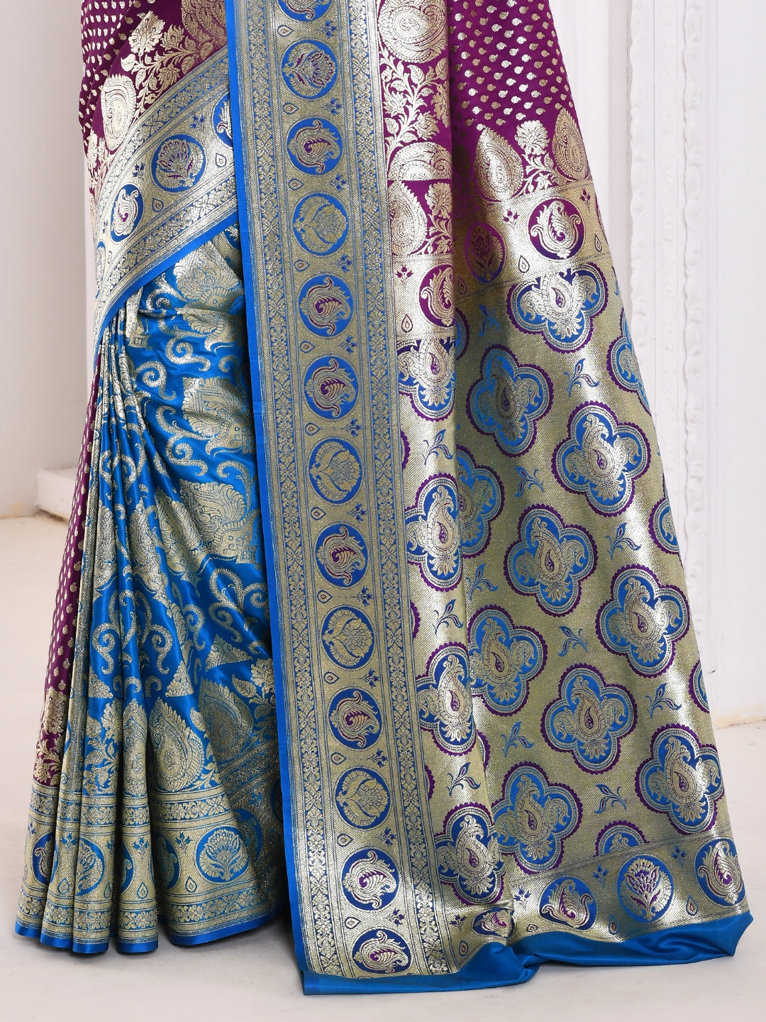 Burgundy & Gold Toned Paisley Zari Silk Blend Handloom Banarasi Saree