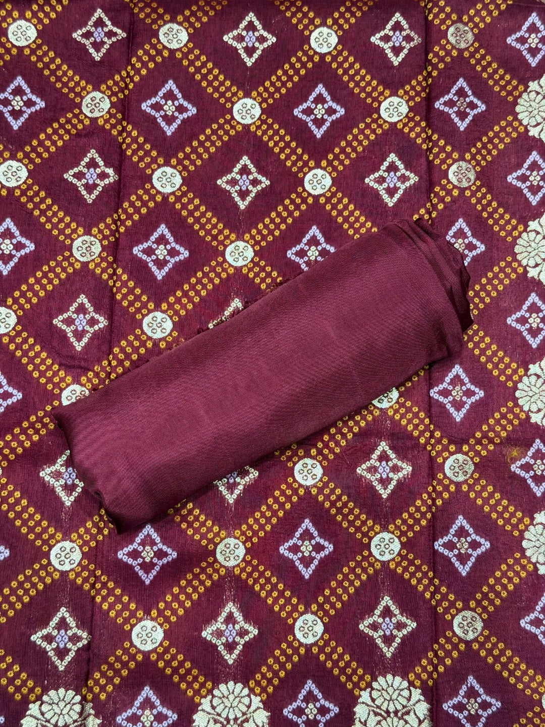 Bandhani Tye-Dye Print Dress Material with Zari Weaviing and Gharchola pattern