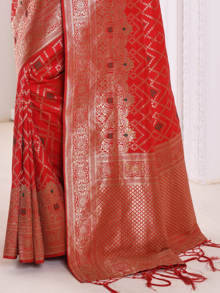 Red & Gold Toned Geometric Zari Silk Blend Banarasi Saree