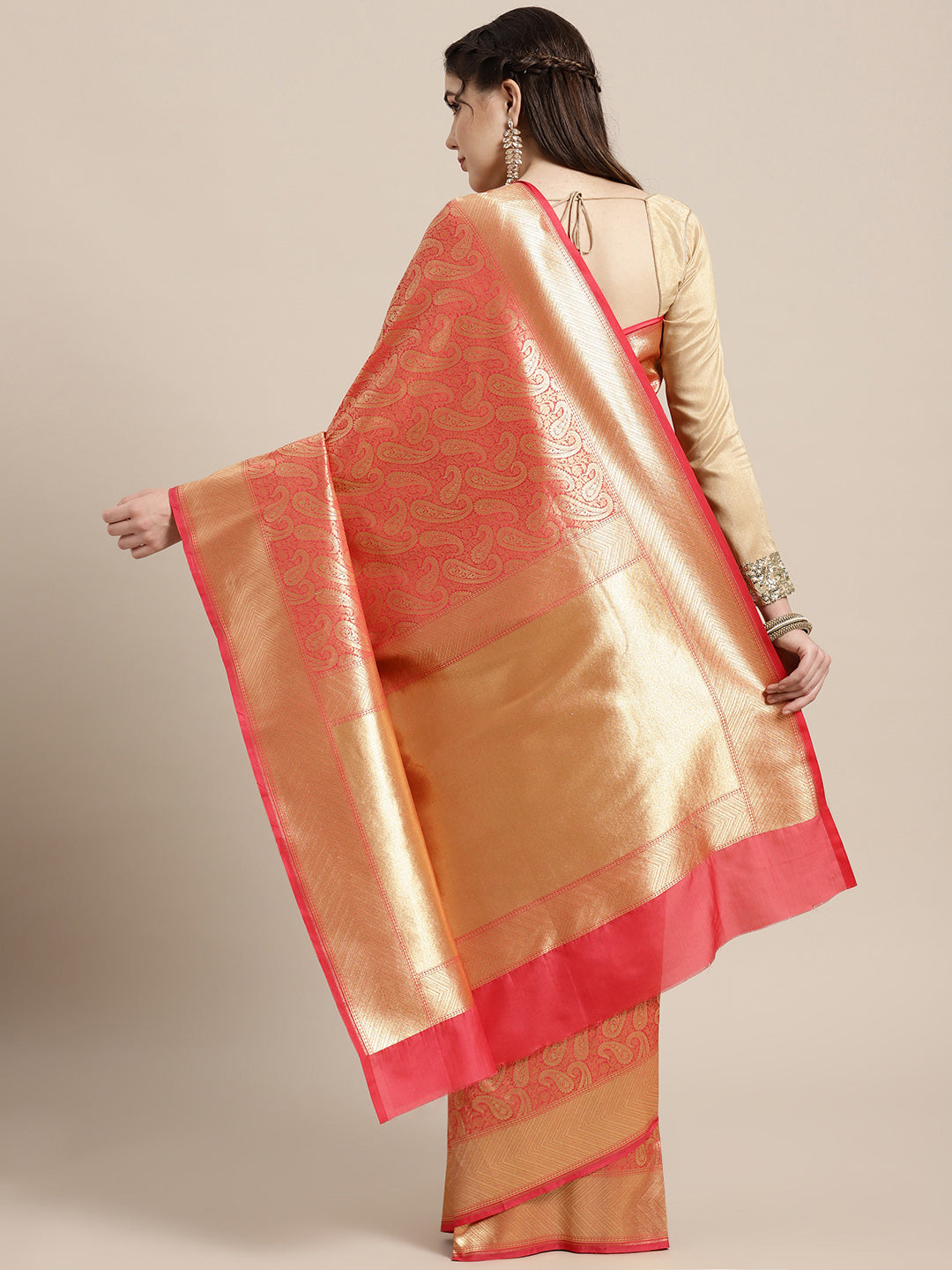 Kanjiwaram Silk Saree with Stylish Paisley Zari Weaving