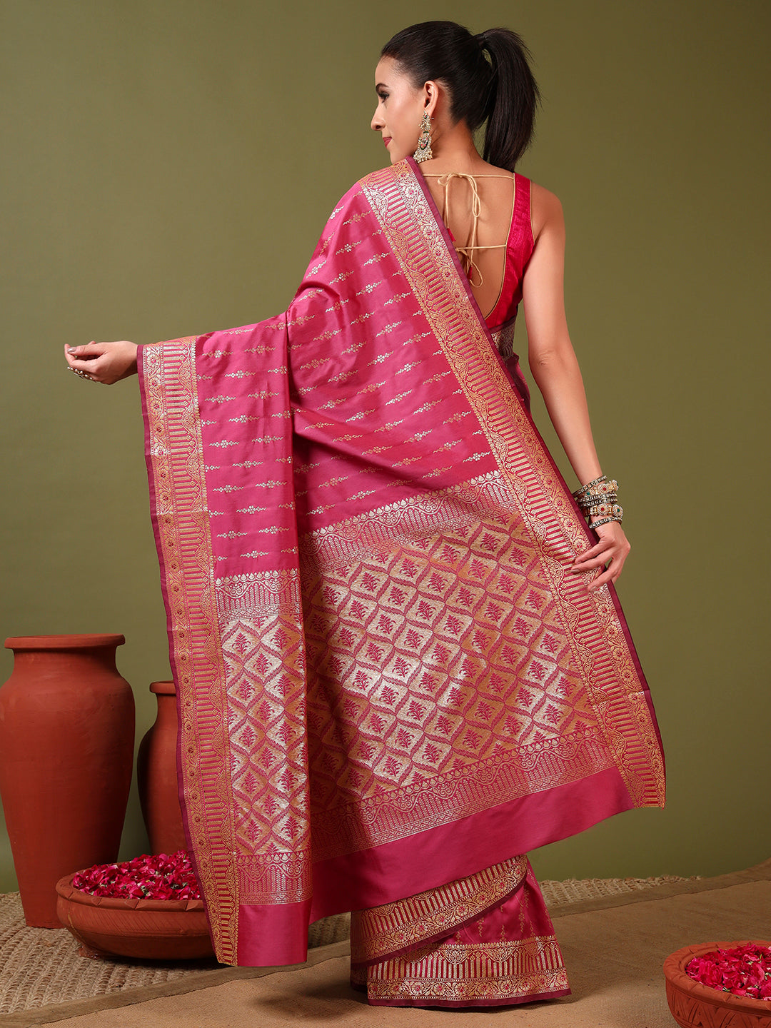 Banarasi Zari Woven Traditional Handloom Silk Saree with Intricate Floral Motifs