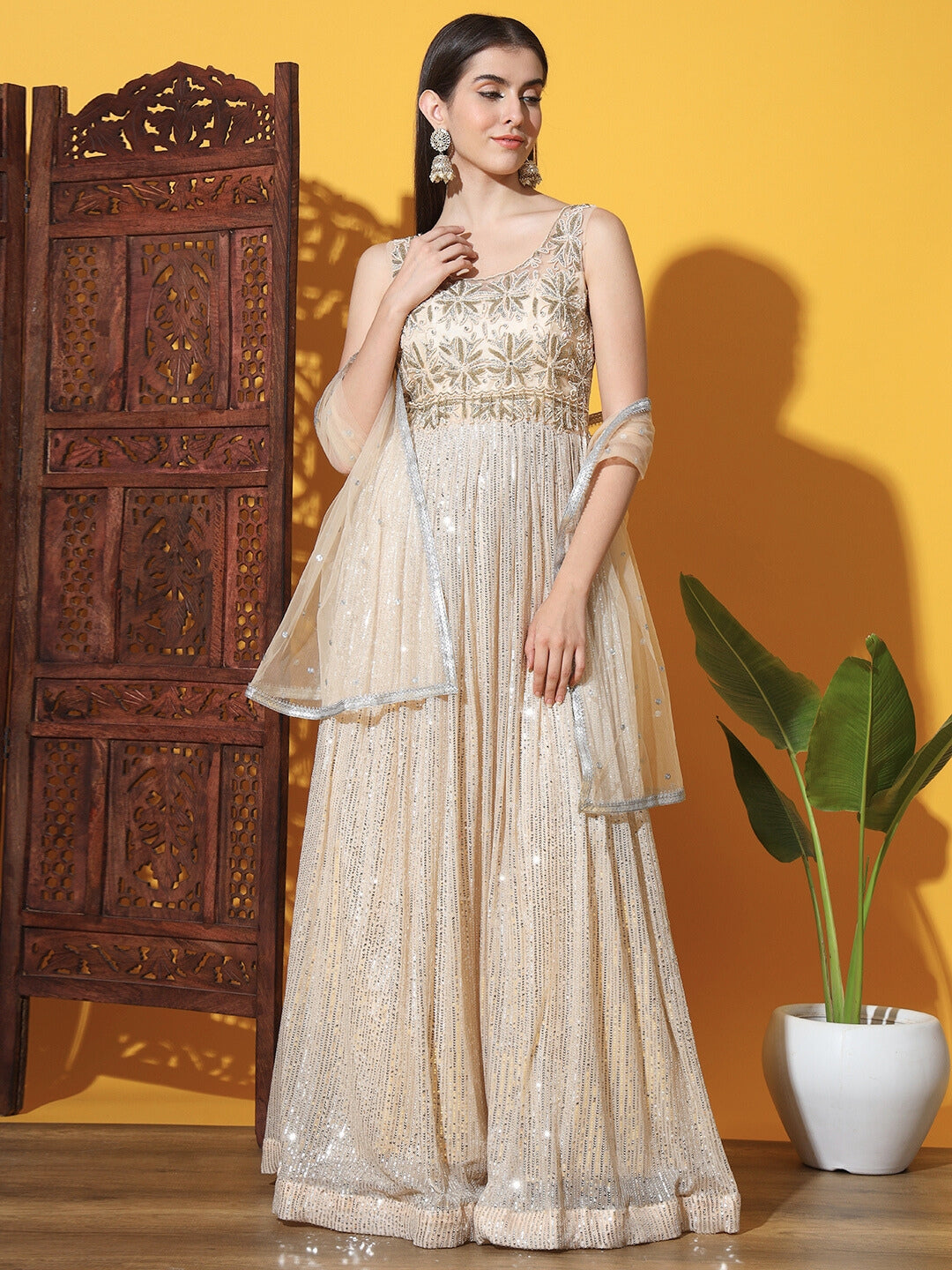 HTTW2931 Mermaid Sequin Embellished Cocktail Gown with Zircon \u0026 Zardozi  Embroidered Floral Motifs – Chhabra 555