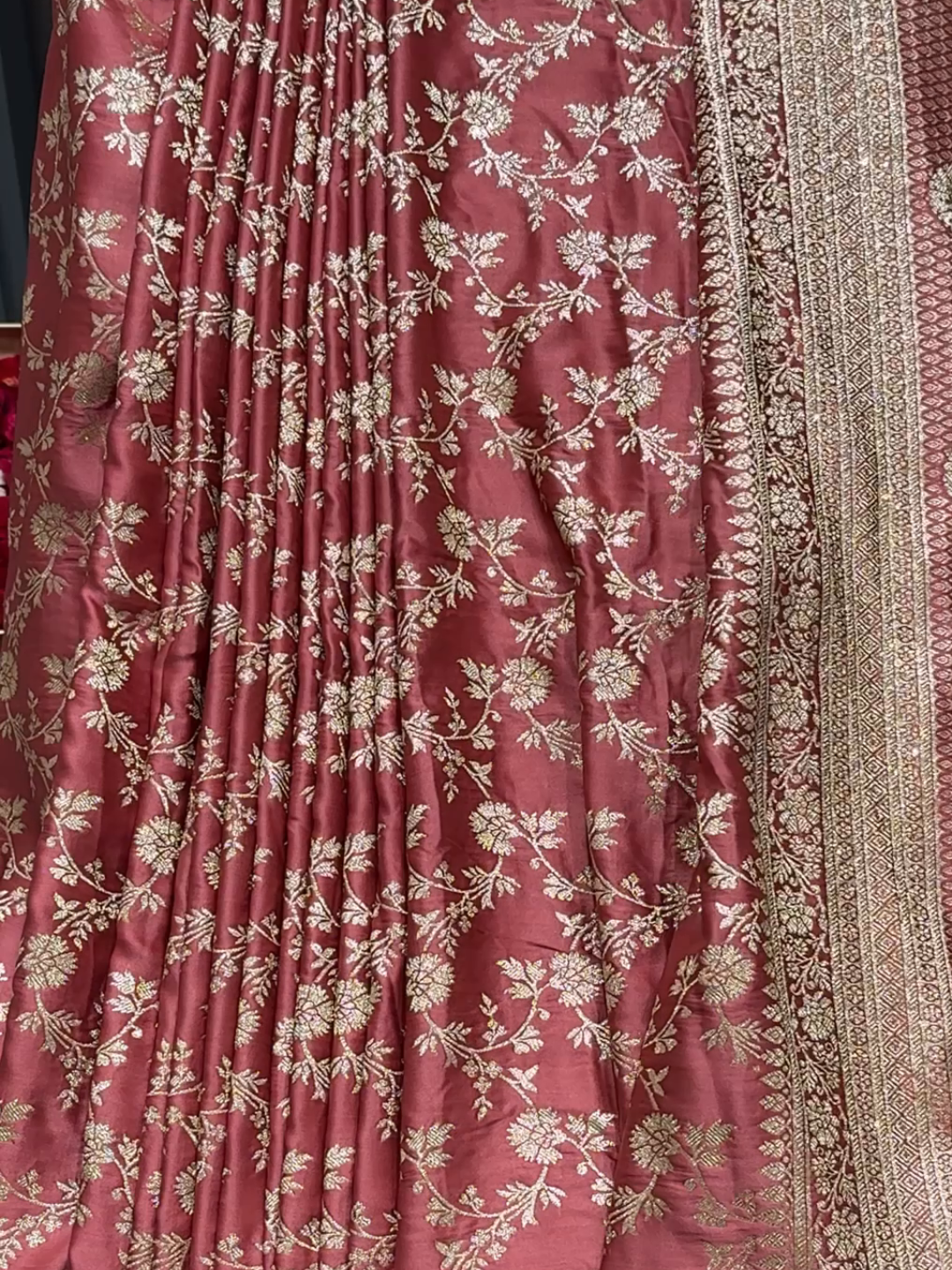 Soft Silk Heavy Zari Woven Floral Jaal Saree