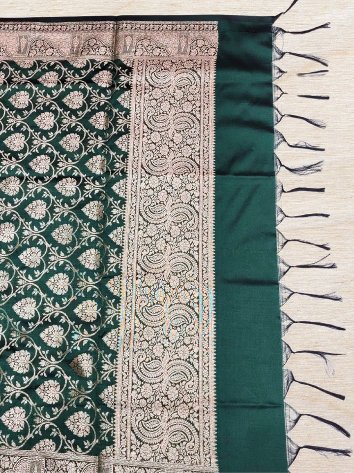 Banarasi Silk Dress Material with Contrast Color Weaving & Leheriya Paisley Pattern
