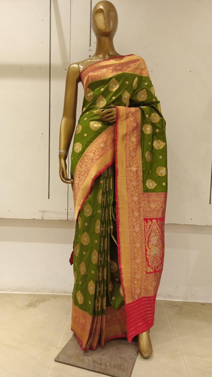 Chhabra 555 Green Banarasi Silk Traditional Saree Embellished With Contrast Pallu & Border