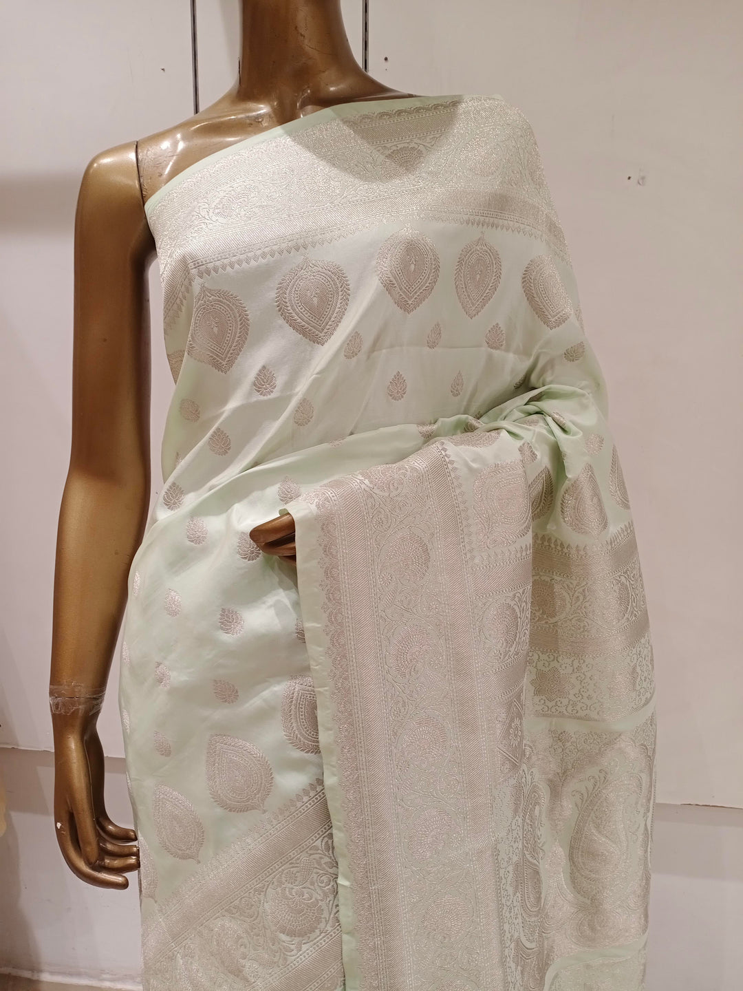 Chhabra 555 Pastel Green Zari Embellished Heavy Kanjeewaram Saree