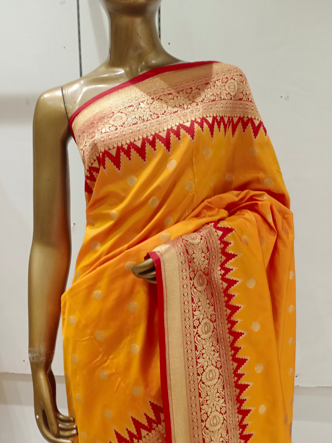Chhabra 555 Mustard Yellow Banarasi Silk Blend Ethnic Saree Embellished With Bold Border