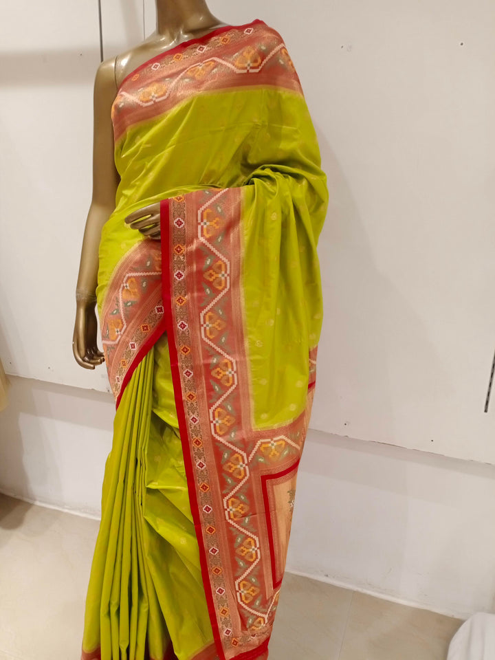 Chhabra 555 Mehandi Green Resham & Zari Woven Embellished Silk Saree