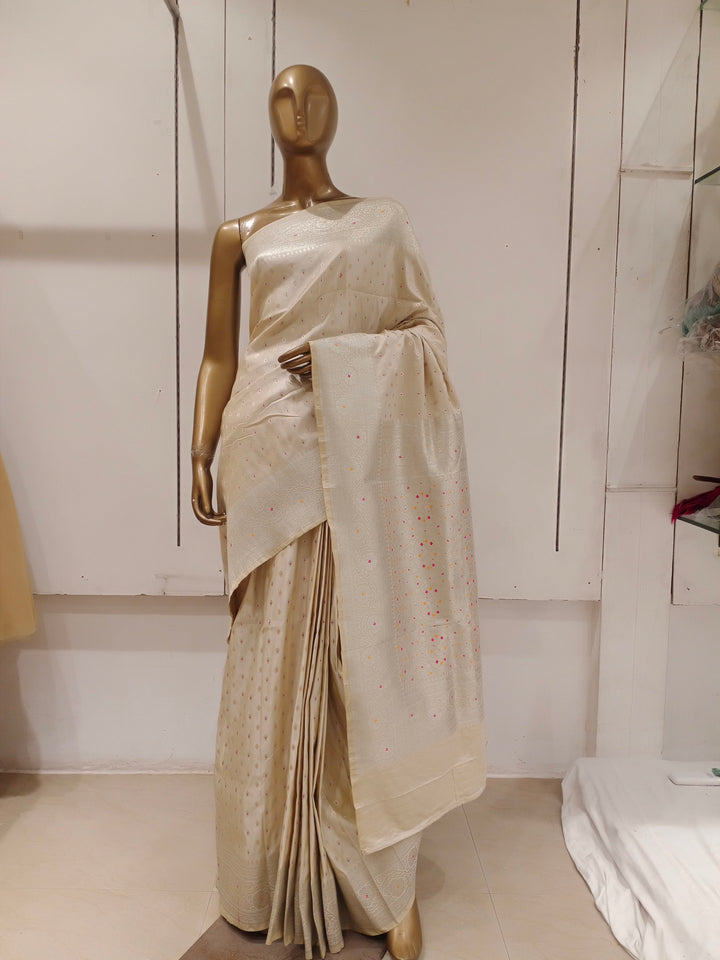 Chhabra 555 Cream Resham & Zari Embroidered Woven Embellished Silk Blend Saree