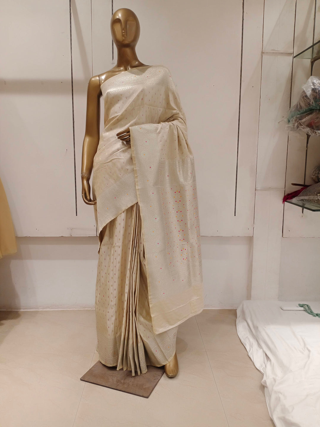 Chhabra 555 Cream Resham & Zari Embroidered Woven Embellished Silk Blend Saree