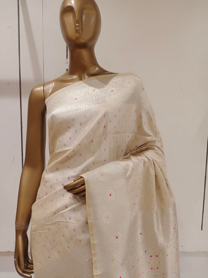 Chhabra 555 Cream Resham & Zari Embroidered Woven Embellished Silk Blend Saree