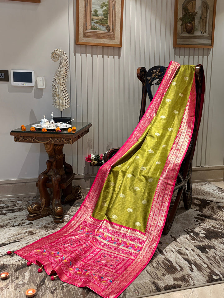 Banarasi Silk Saree with Zari Weaving & Contrast Pink Pallu Border