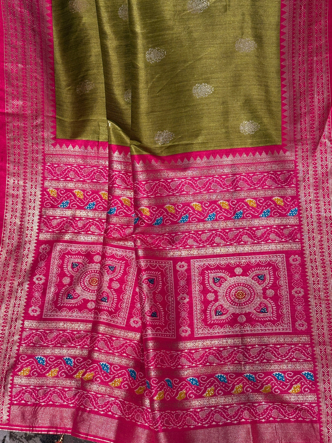 Banarasi Silk Saree with Zari Weaving & Contrast Pink Pallu Border