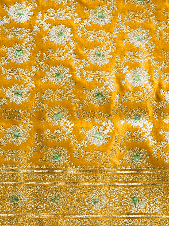 Handloom Banarasi Silk saree with Zari Meenakari weaving and matching Tasseled Dupatta