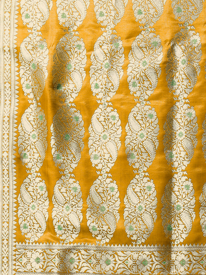 Handloom Banarasi Silk saree with Zari Meenakari weaving and matching Tasseled Dupatta