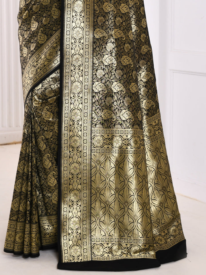 Black & Golden Woven Design Kanjeevaram Saree