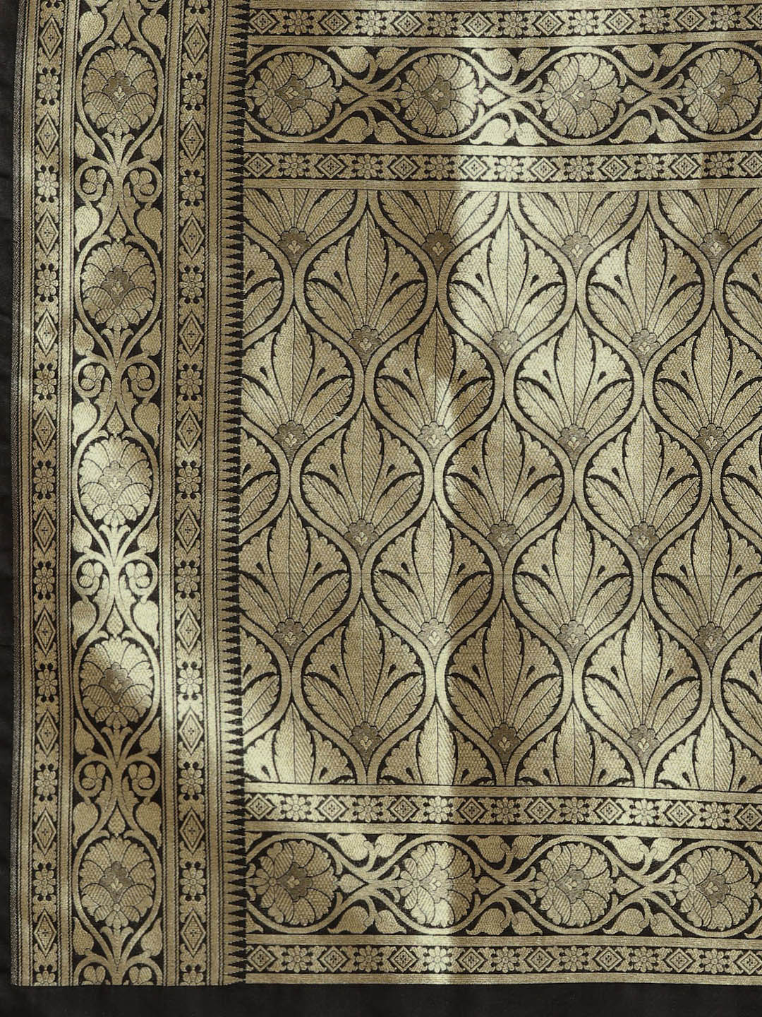Kanjiwaram Silk Saree with Contemporary Floral Zari Weaving