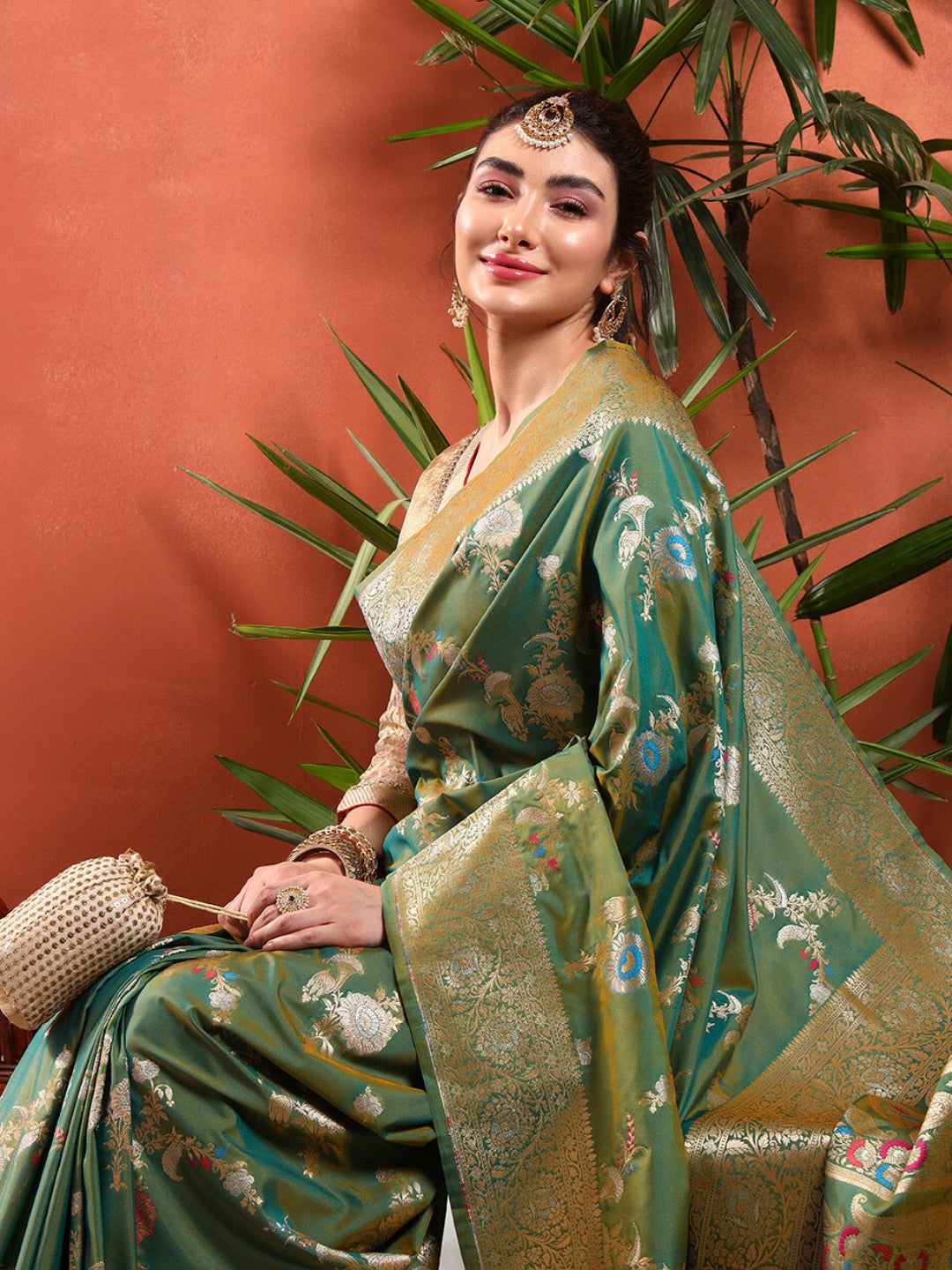 Traditional Banarasi Silk Saree with Intricate Ethnic Motifs Gold & Silver Zari Weaving