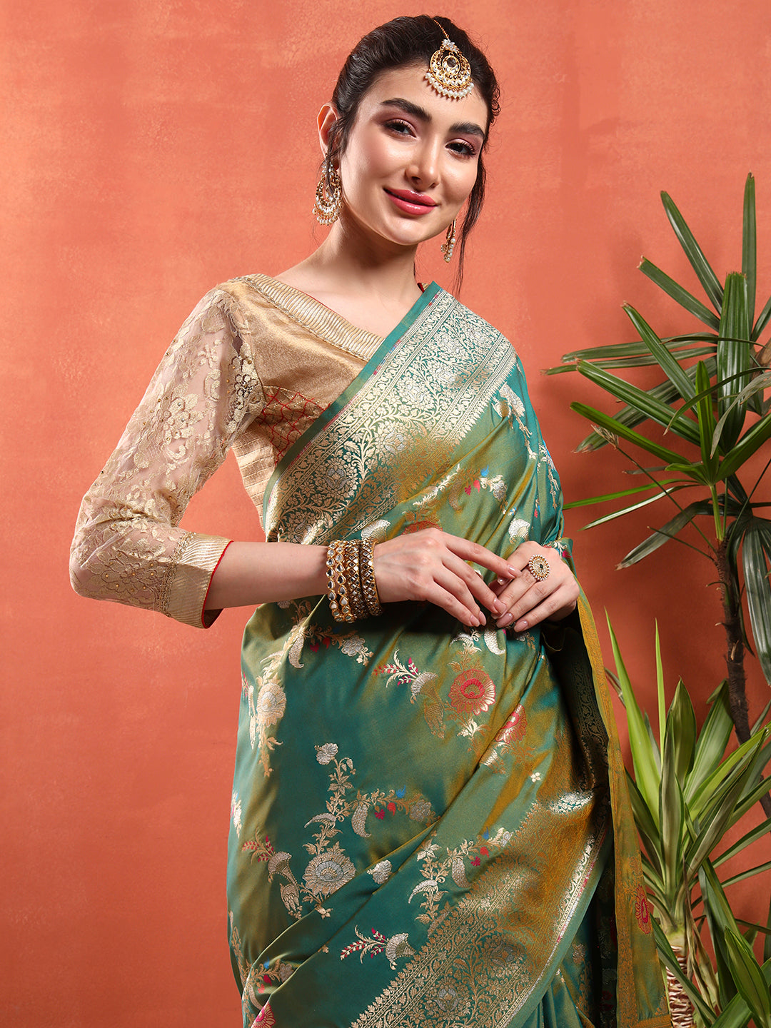Traditional Banarasi Silk Saree with Intricate Ethnic Motifs Gold & Silver Zari Weaving