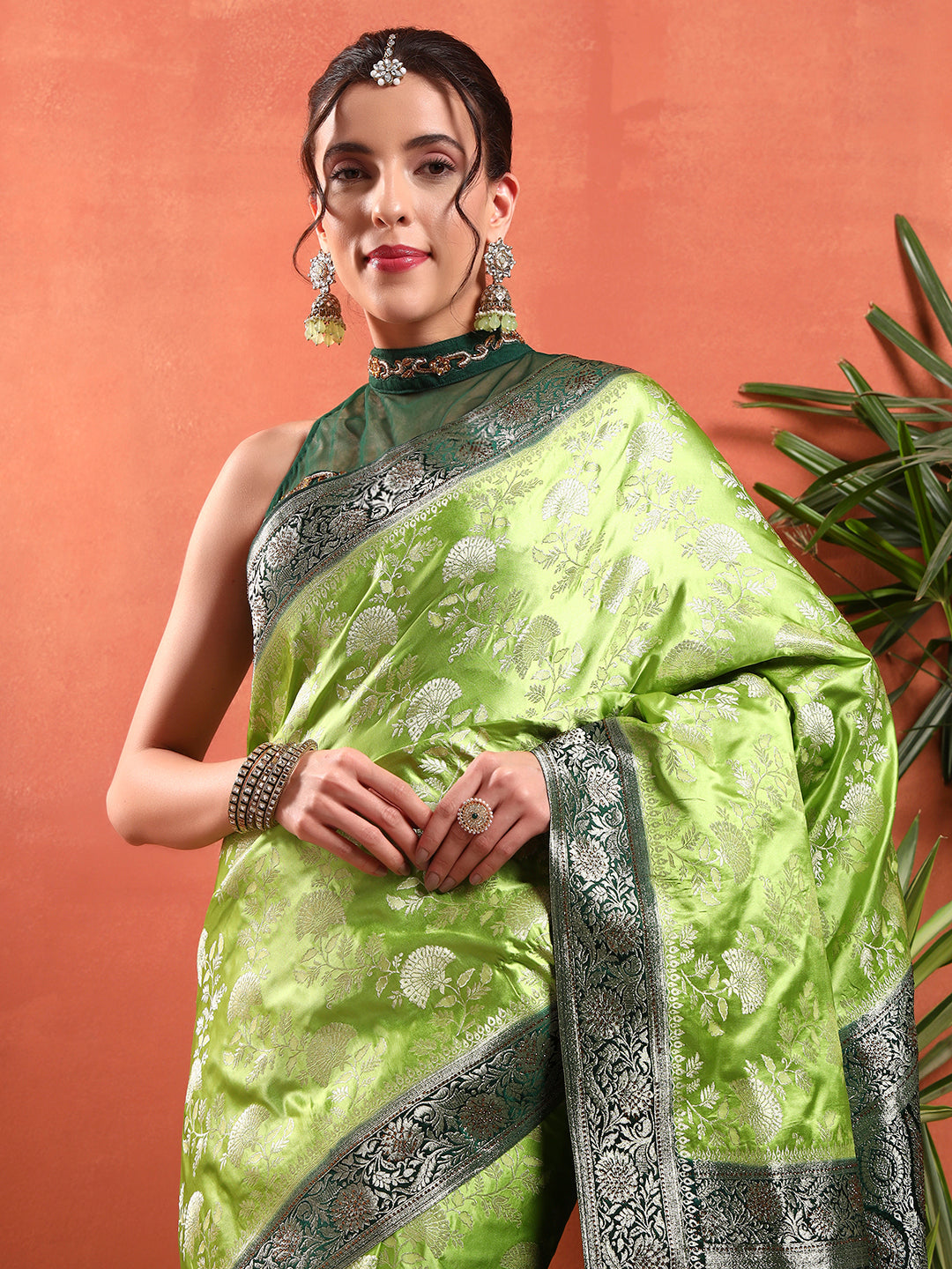 Banarasi Intricate Floral Motifs Zari Woven Contemporary Handloom Satin Silk Saree