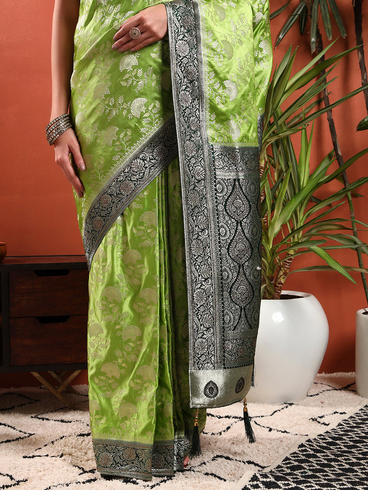 Banarasi Intricate Floral Motifs Zari Woven Contemporary Handloom Satin Silk Saree