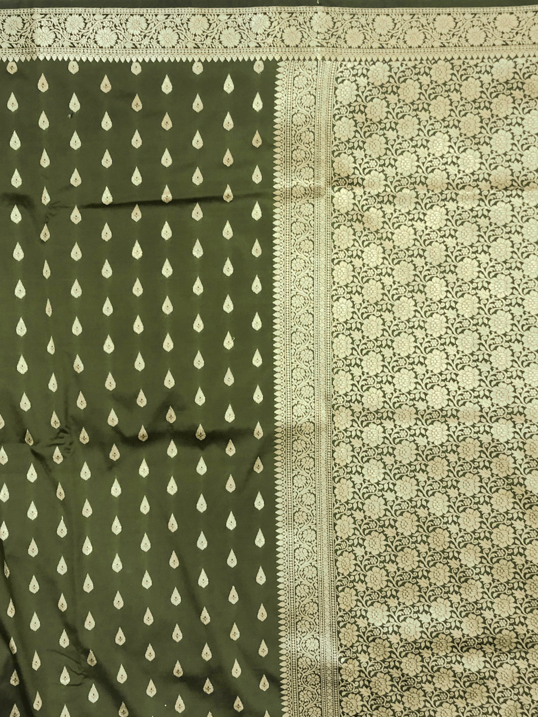 Mysore Handloom Silk Saree with Zari Woven Ethnic Tropical Motifs