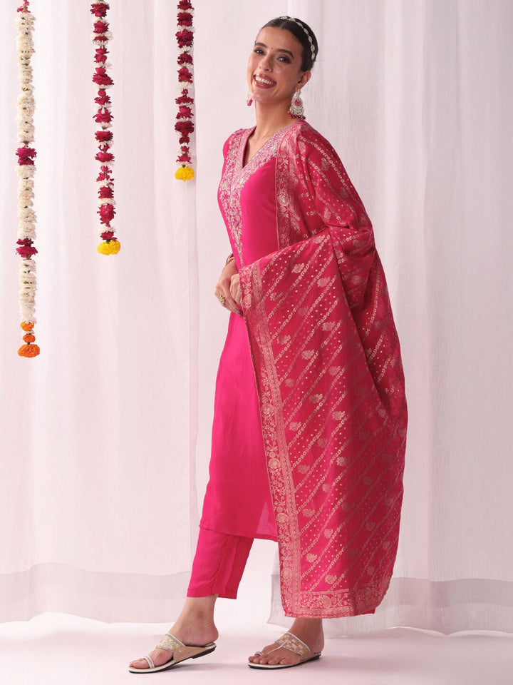 Aari and Resham Embroidered Kurta Set