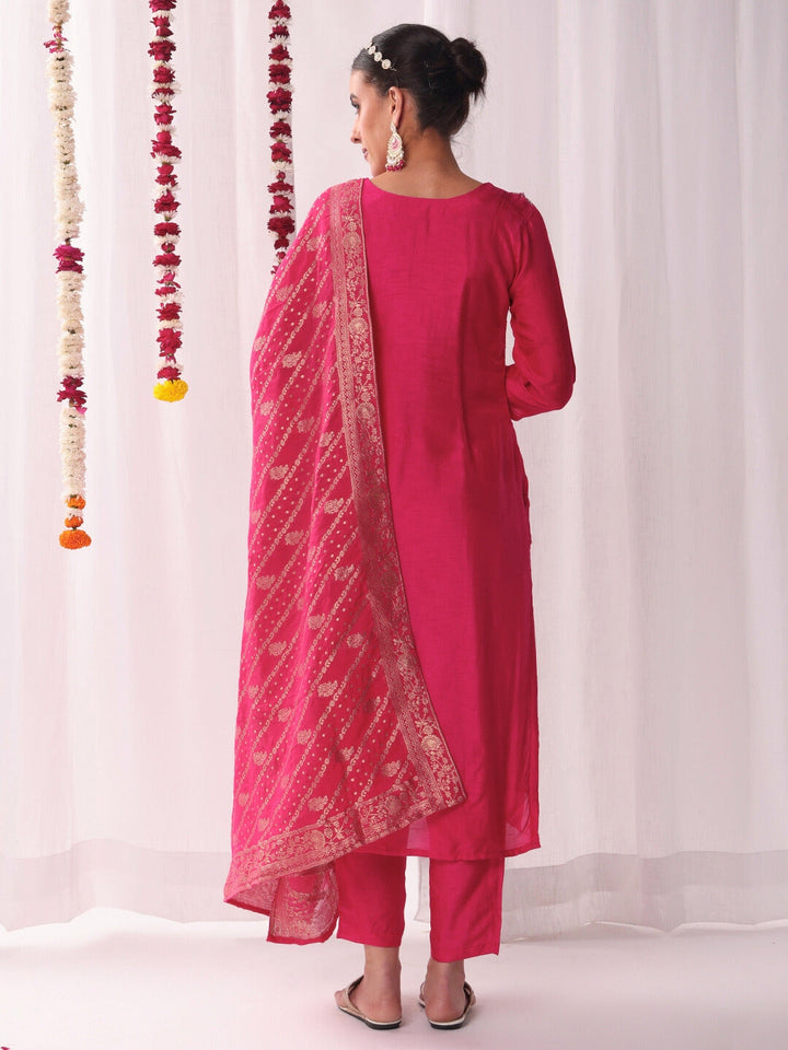Aari and Resham Embroidered Kurta Set