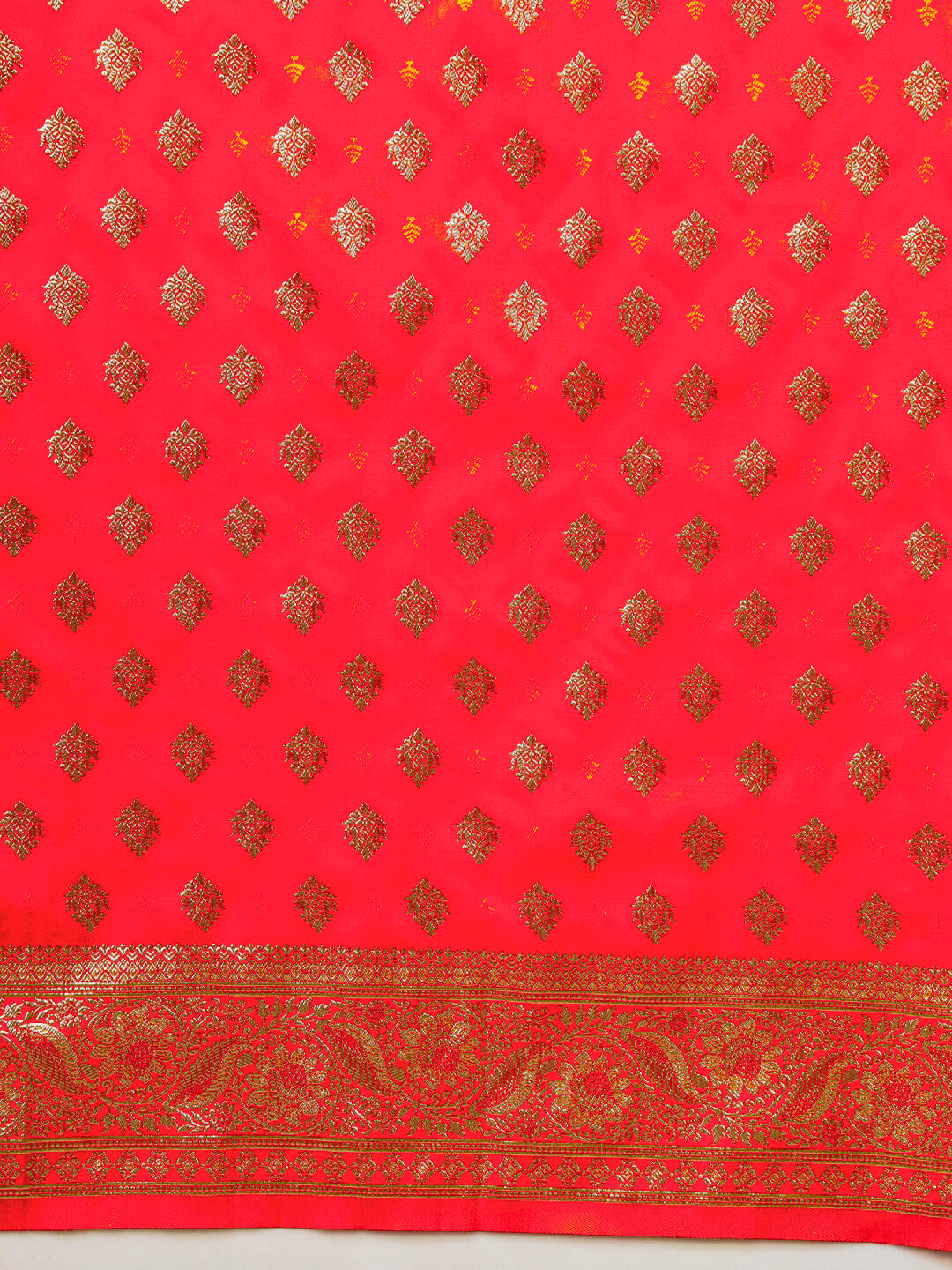 Resham & Zari Woven Traditional Silk Banarasi Saree with Ethnic ambi Motifs