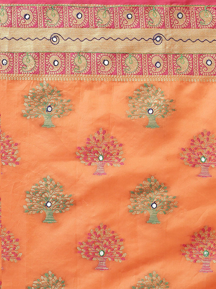 Banarasi Jamdani inspired Paisley Saree with Zari woven border and heavy Contrast Pallu