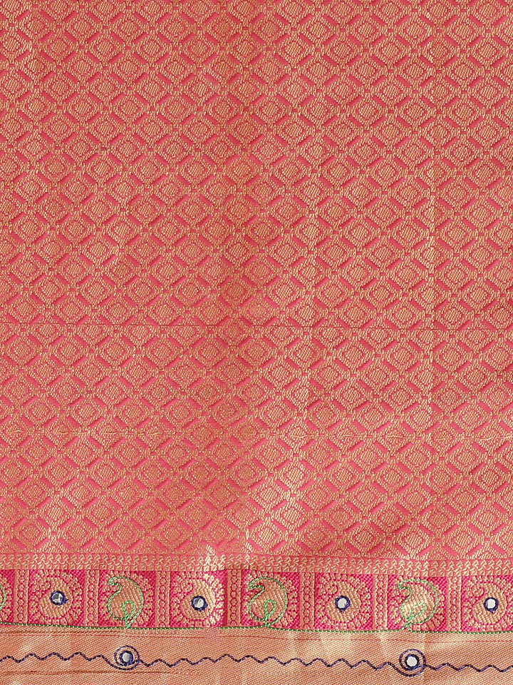 Banarasi Jamdani inspired Paisley Saree with Zari woven border and heavy Contrast Pallu