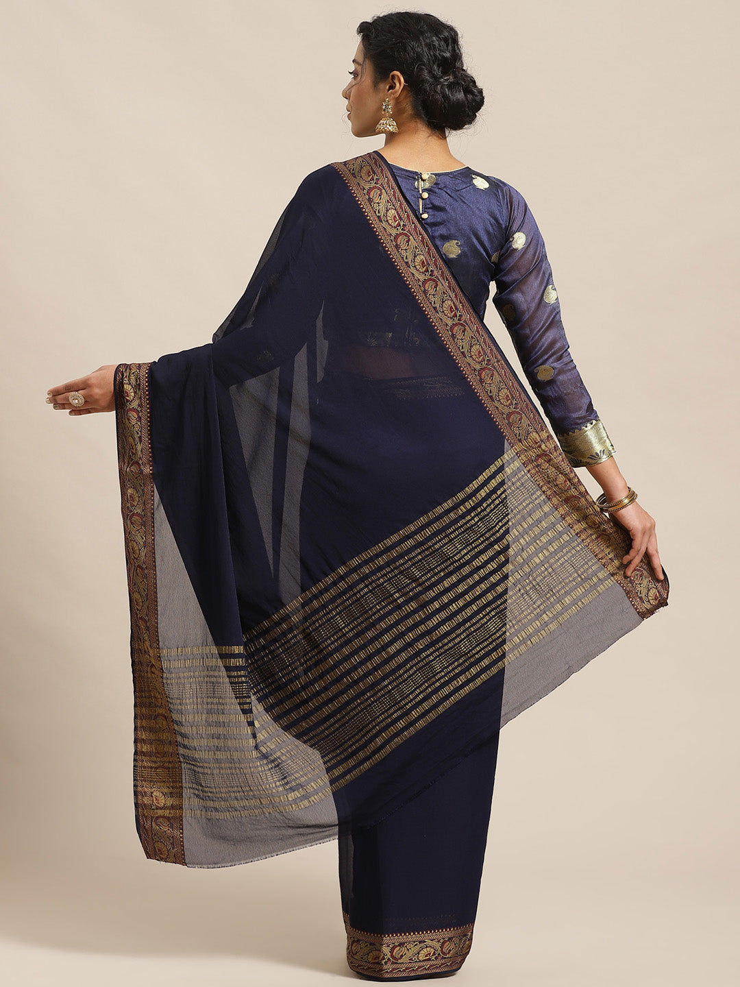 Banarasi Jamdani inspired Ethnic Saree with Floral Intricate border and Heavy Pallu