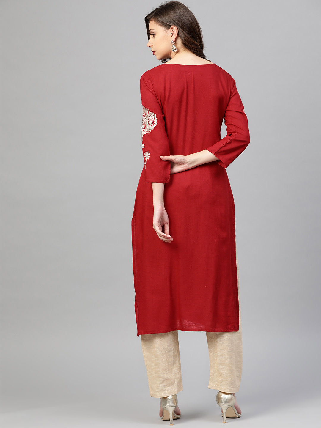 Embellished Kurta Set with Floral Resham Embroidery